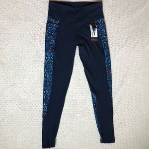 🆕Z by Zobha Pattern Legging Size S- Blue & Orange